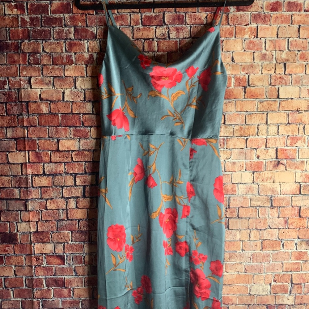 Tsher Floral Dress with Slit